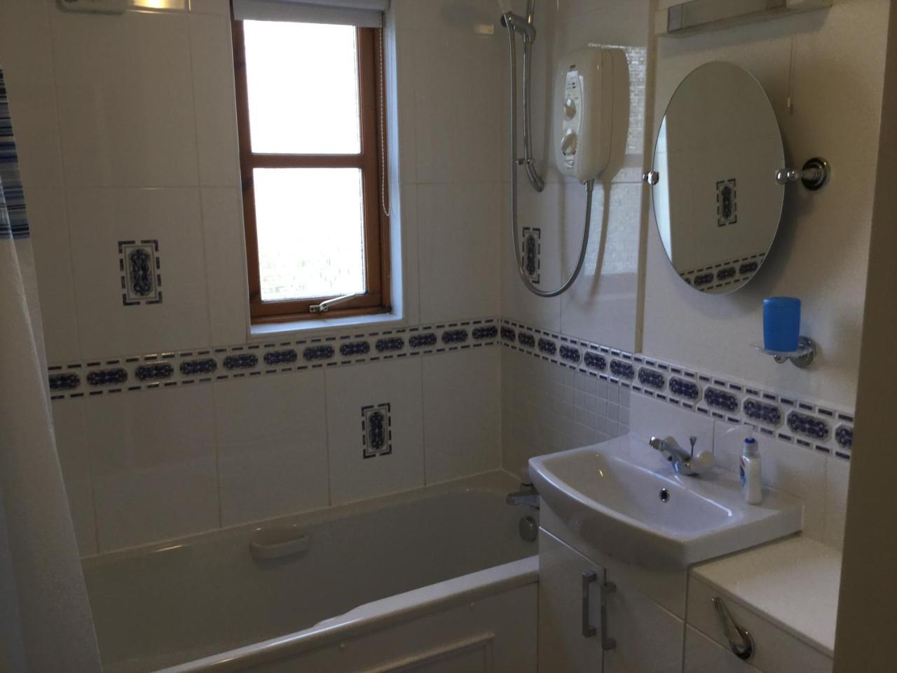 Two-Bedroom Apartment - Golf View Free Parking Inverness Zewnętrze zdjęcie